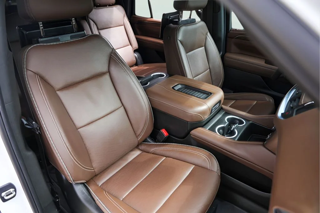 Used 2023 Beige Chevrolet High Country image 37