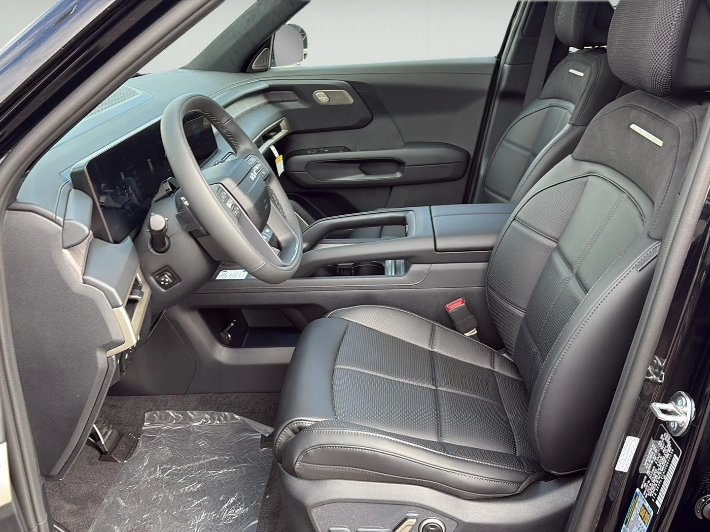 New 2027 Ebony Black Kia SX-Prestige image 9
