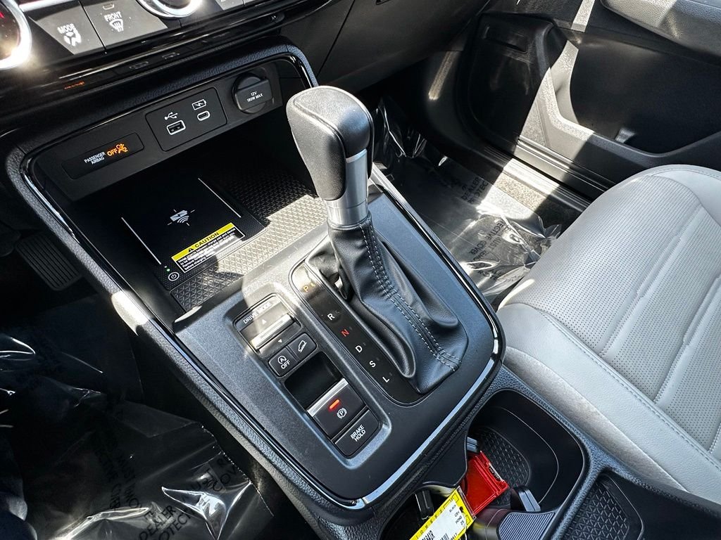 Used 2025 Black Honda EX-L image 29