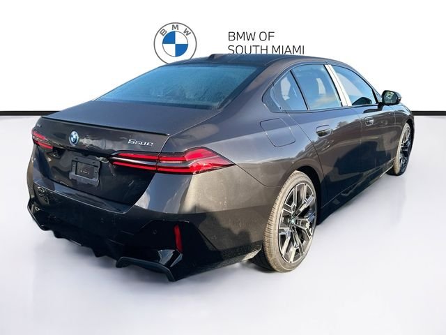 New 2027 Gray BMW 550e xDrive image 4