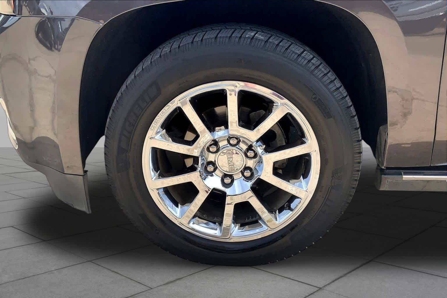 Used 2017 Iridium Metallic GMC Denali image 10
