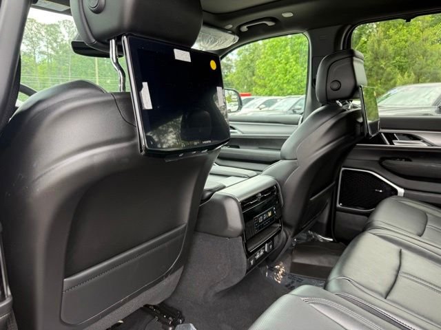New 2026 Velvet Red Pearlcoat (DISC) Jeep Grand Wagoneer image 14