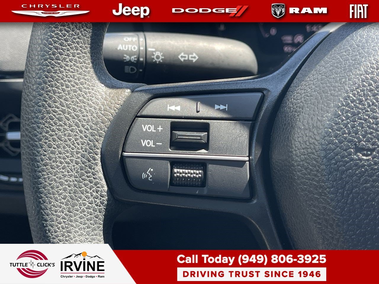 Used 2025  Honda SE image 36