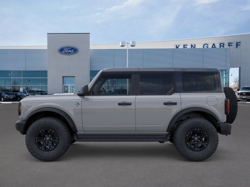 New 2026 Avalanche Gray Ford Outer Banks image 3