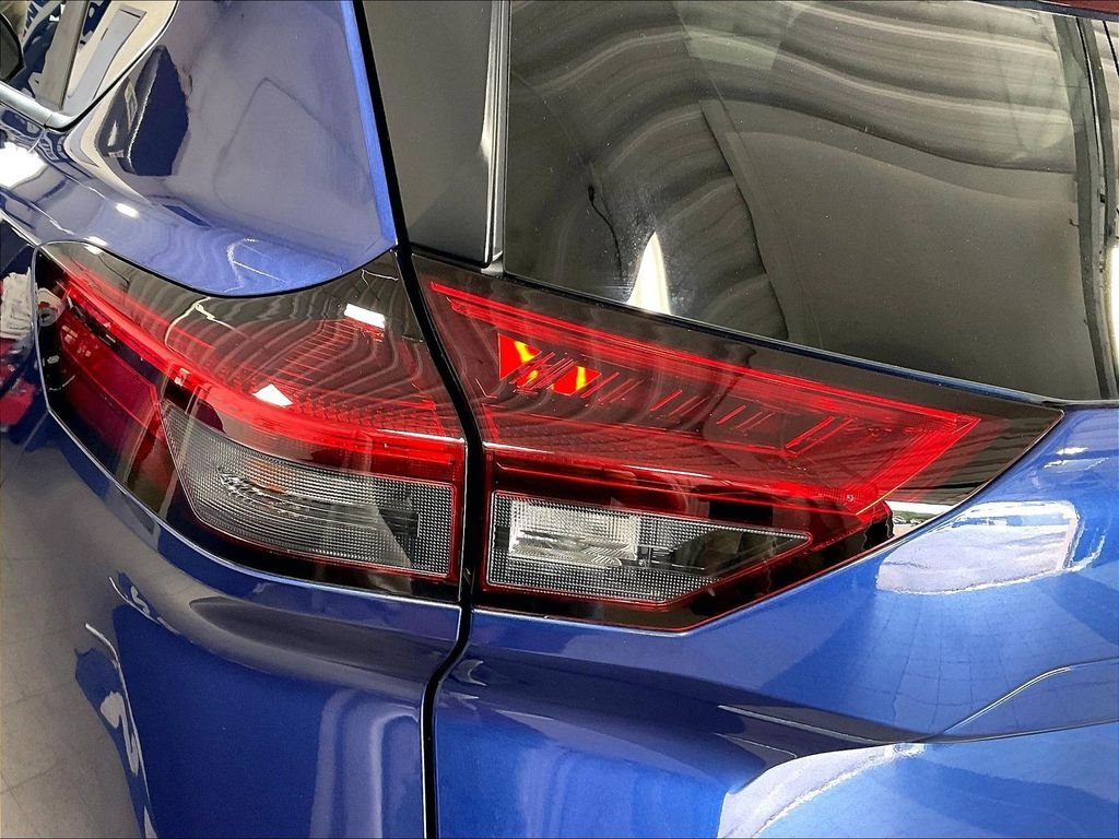 Used 2023 Blue Nissan S image 32