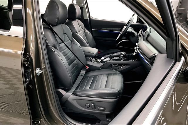 Used 2025 Dark Moss Kia SX-Prestige image 8