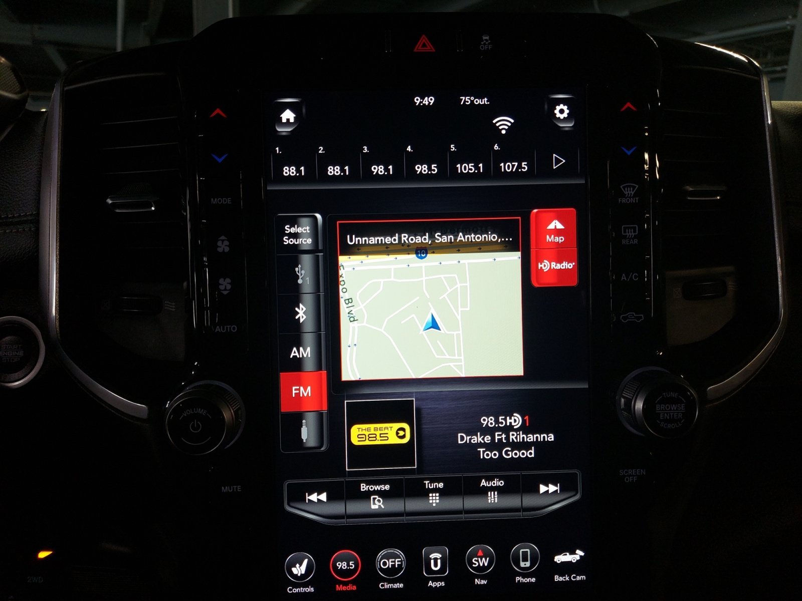 Used 2021 Diamond Black Crystal Pearlcoat Ram Laramie image 17