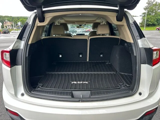 Used 2021  Acura Base image 35