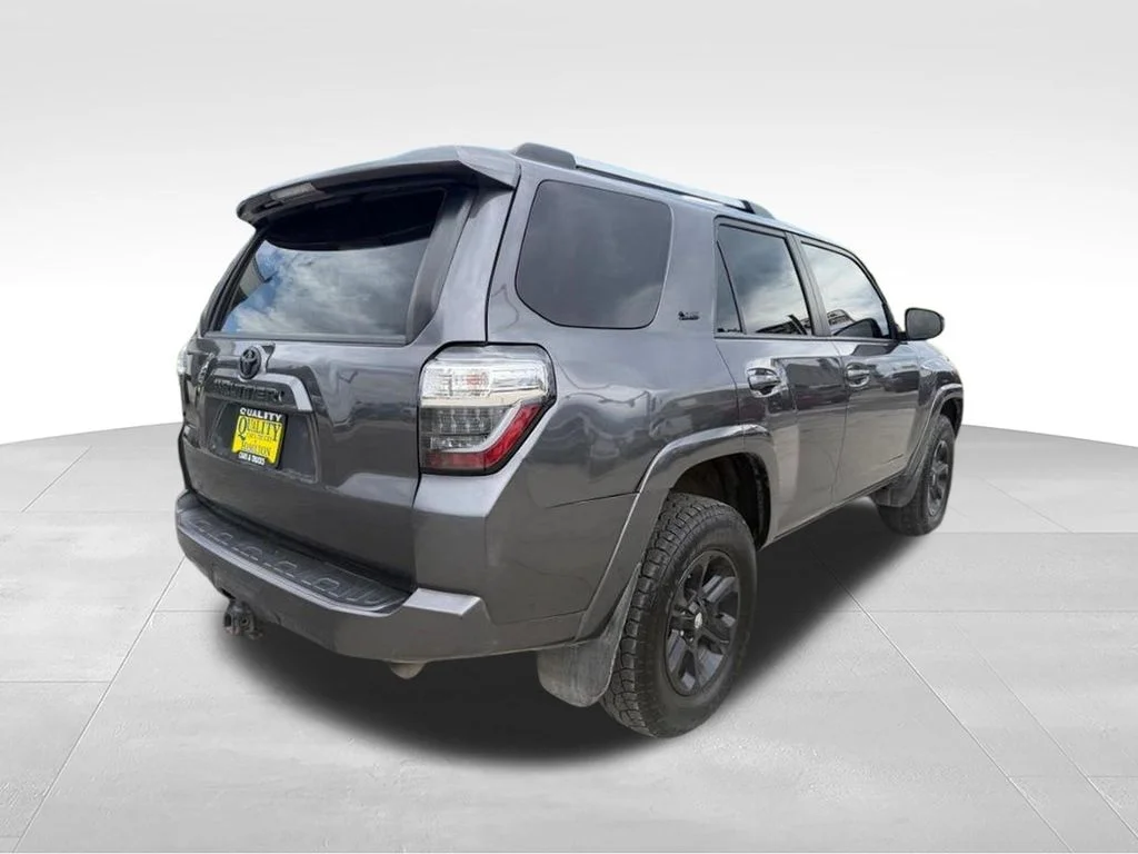 Used 2021 Gray Toyota SR5 image 5