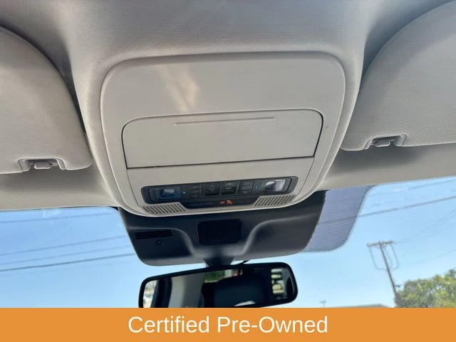 Used 2025 Silver Ford Platinum image 33