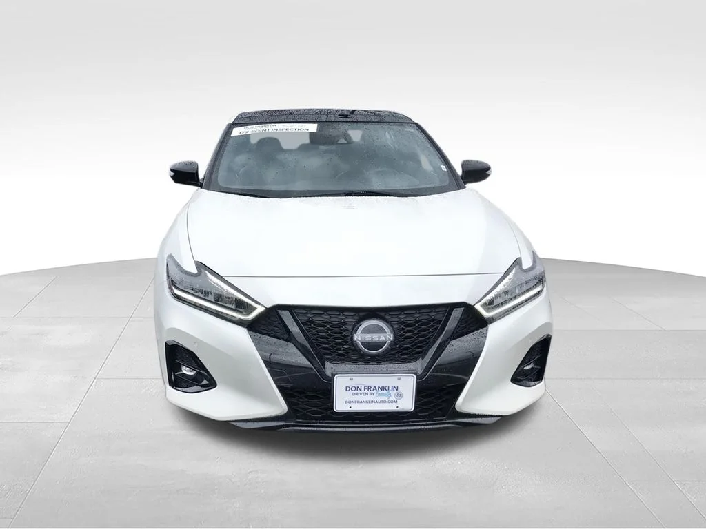 Used 2023 White Nissan SR image 4