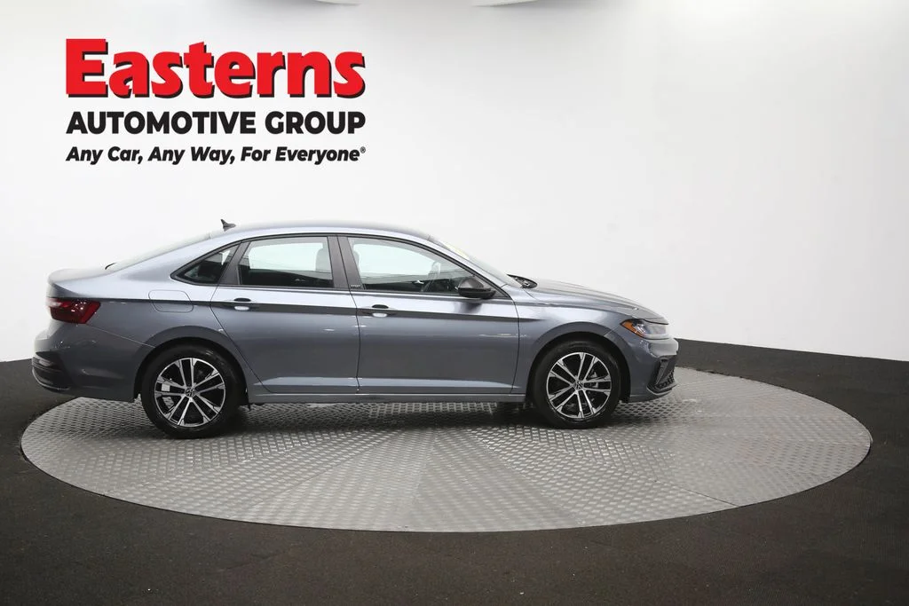 Used 2025 Gray Volkswagen 1.5T Sport image 44