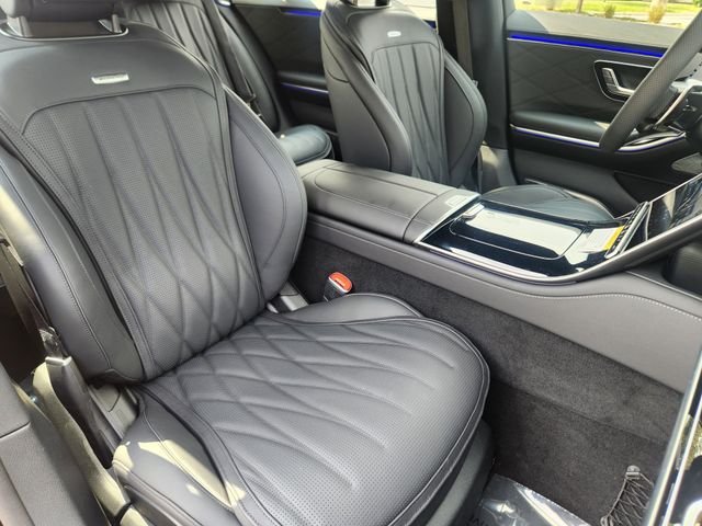 2026 Mercedes-Benz S-Class AMG S 63 - Photo 17
