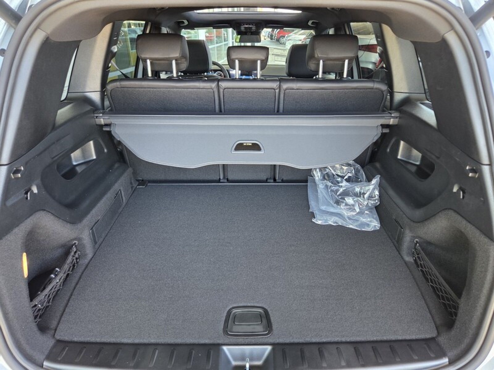 New 2026 Cirrus Silver Metallic Mercedes-Benz GLB 250 SUV image 15