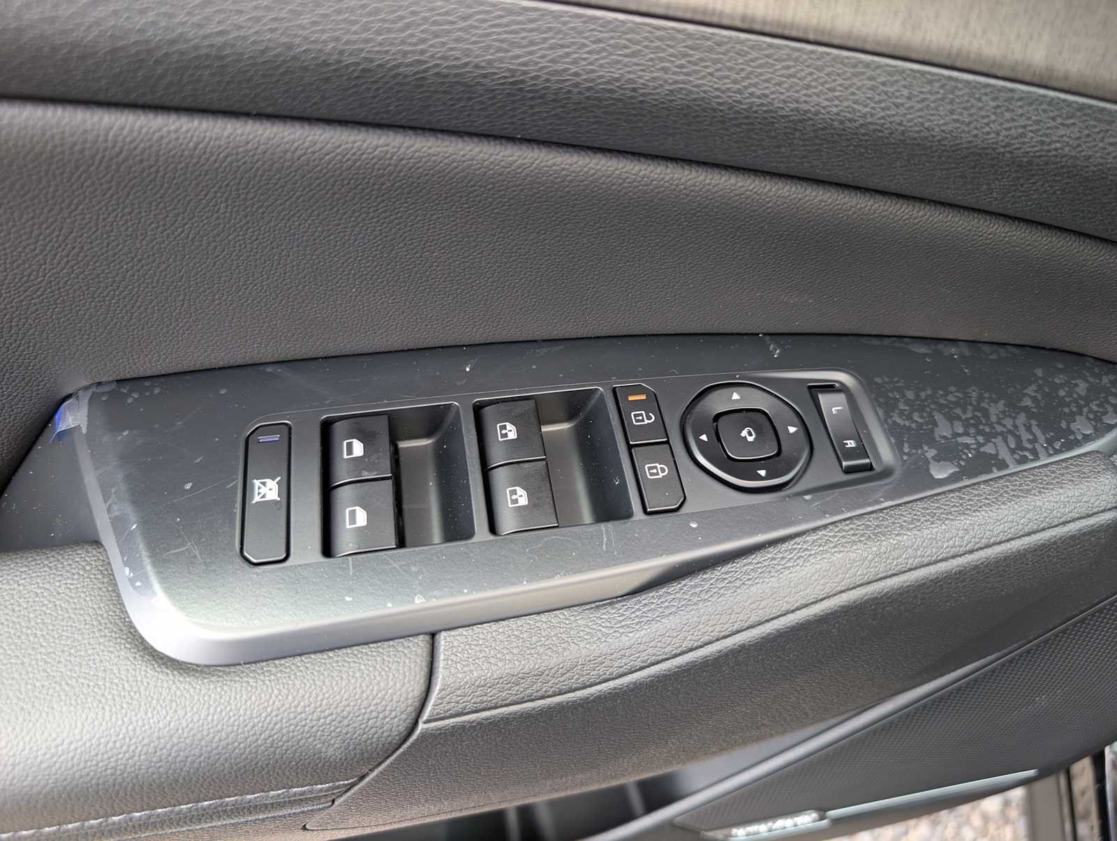 New 2026 Ebony Black Kia X-Line image 33