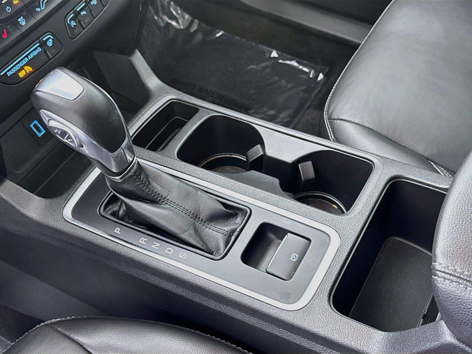 Used 2019 Magnetic Ford Titanium image 17