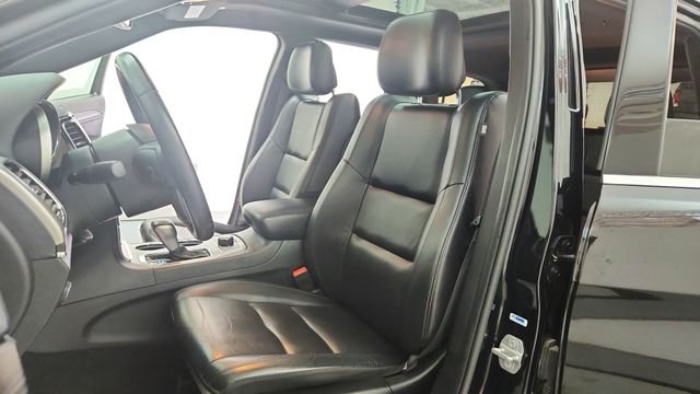 Used 2022 Black Jeep Limited image 19