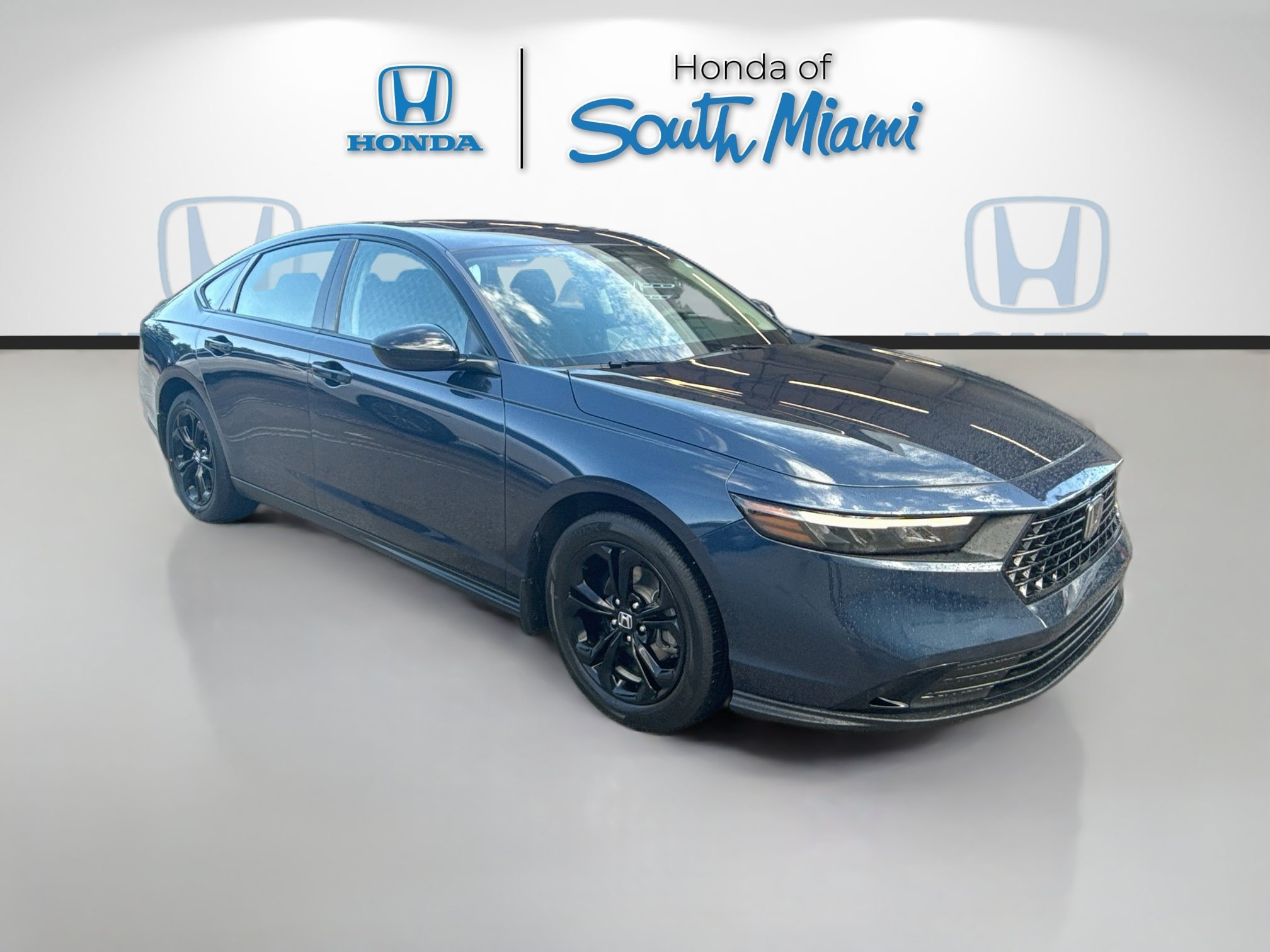 Certified Used 2025 Canyon River Blue Metallic Honda 1.5T SE image 1