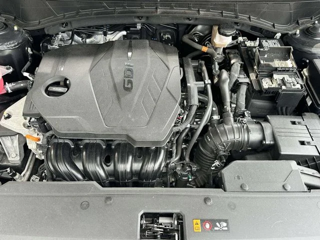 Used 2024 Black Hyundai SEL image 12