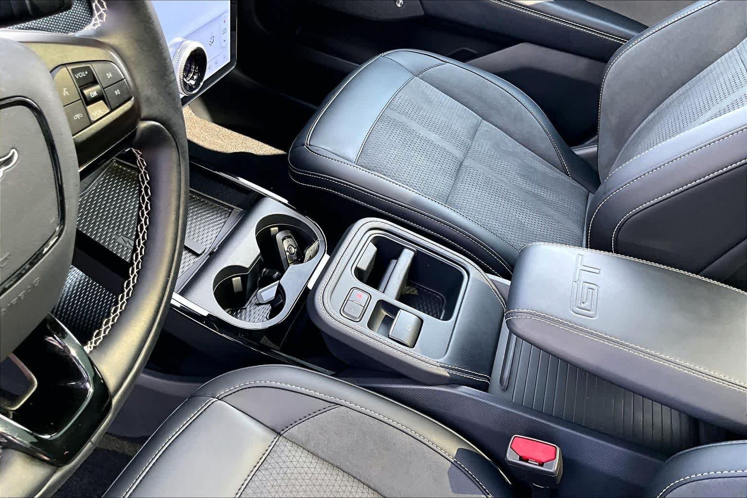 Certified Used 2025 Molten Ford GT image 18
