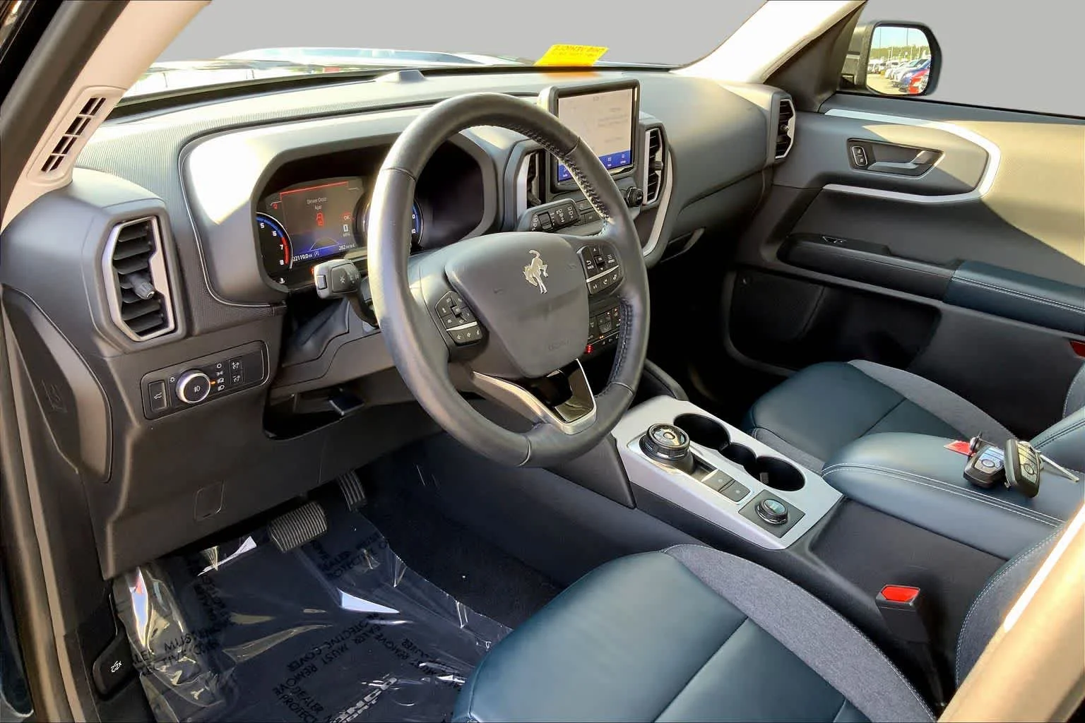 Certified Used 2022 Alto Blue Metallic Tinted Clearcoat Ford Outer Banks image 18