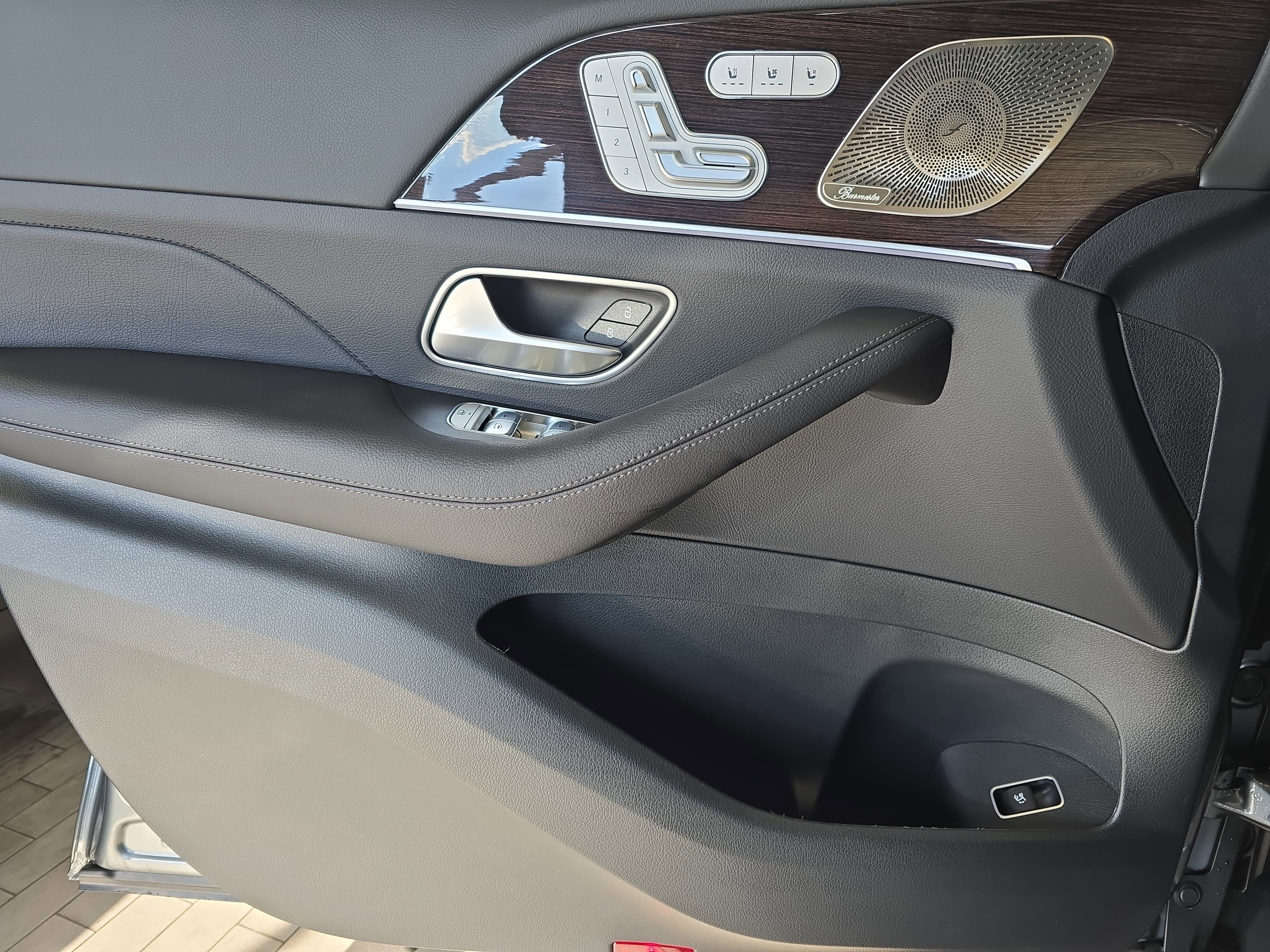 New 2026 Selenite Grey Metallic Mercedes-Benz GLE350 image 27