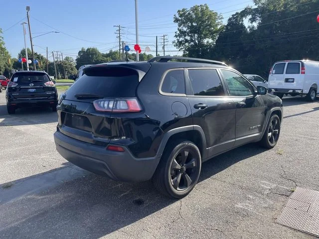 Certified Used 2019 Diamond Black Jeep Latitude Plus image 7