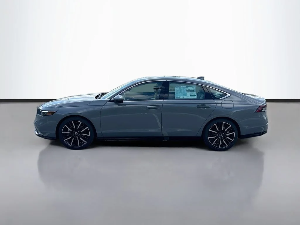New 2026 Urban Gray Pearl Honda Touring image 5