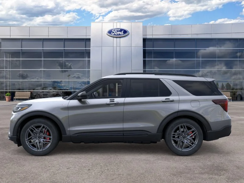 New 2026 Carbonized Gray Metallic Ford ST-Line image 3