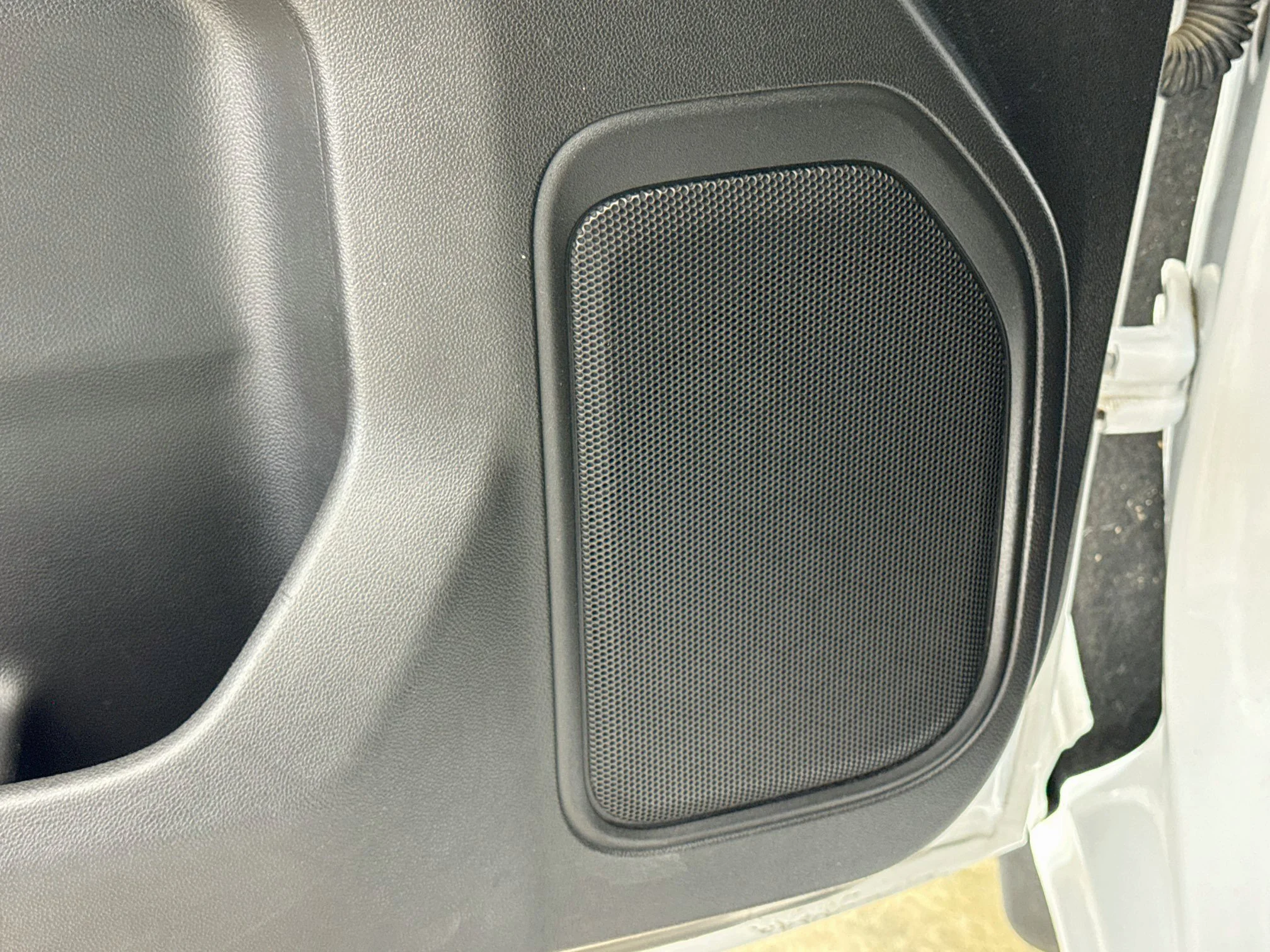 Used 2020 SUMMIT WHITE Chevrolet LTZ image 20