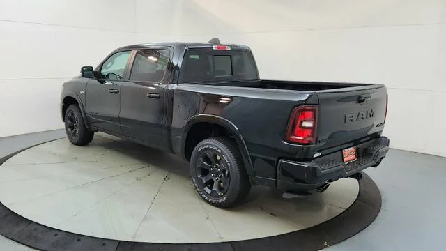 New 2026 Diamond Black Crystal Pearl-Coat Exterior Paint RAM Big Horn/Lone Star image 7