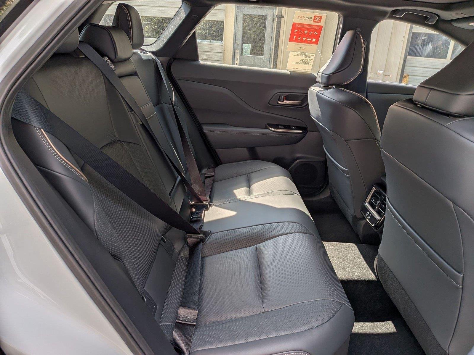2025 Toyota Crown Signia Limited - Photo 34