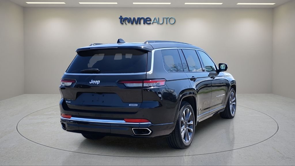 Used 2024 Gray Jeep Overland image 6