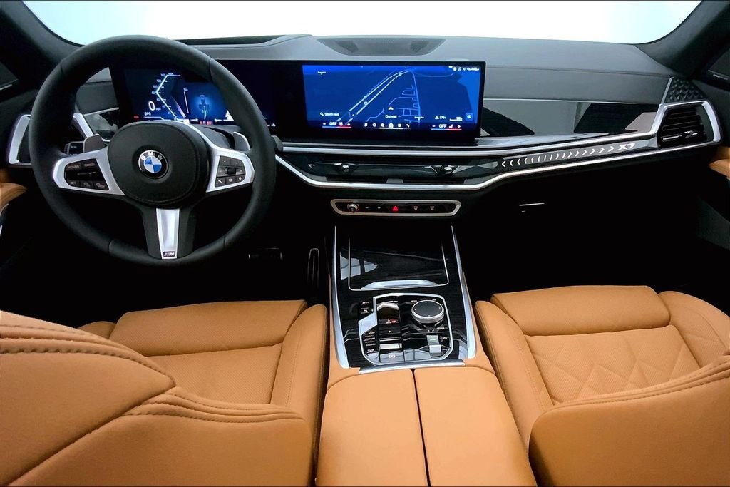 Used 2026 Manhattan Green Metallic BMW  image 16
