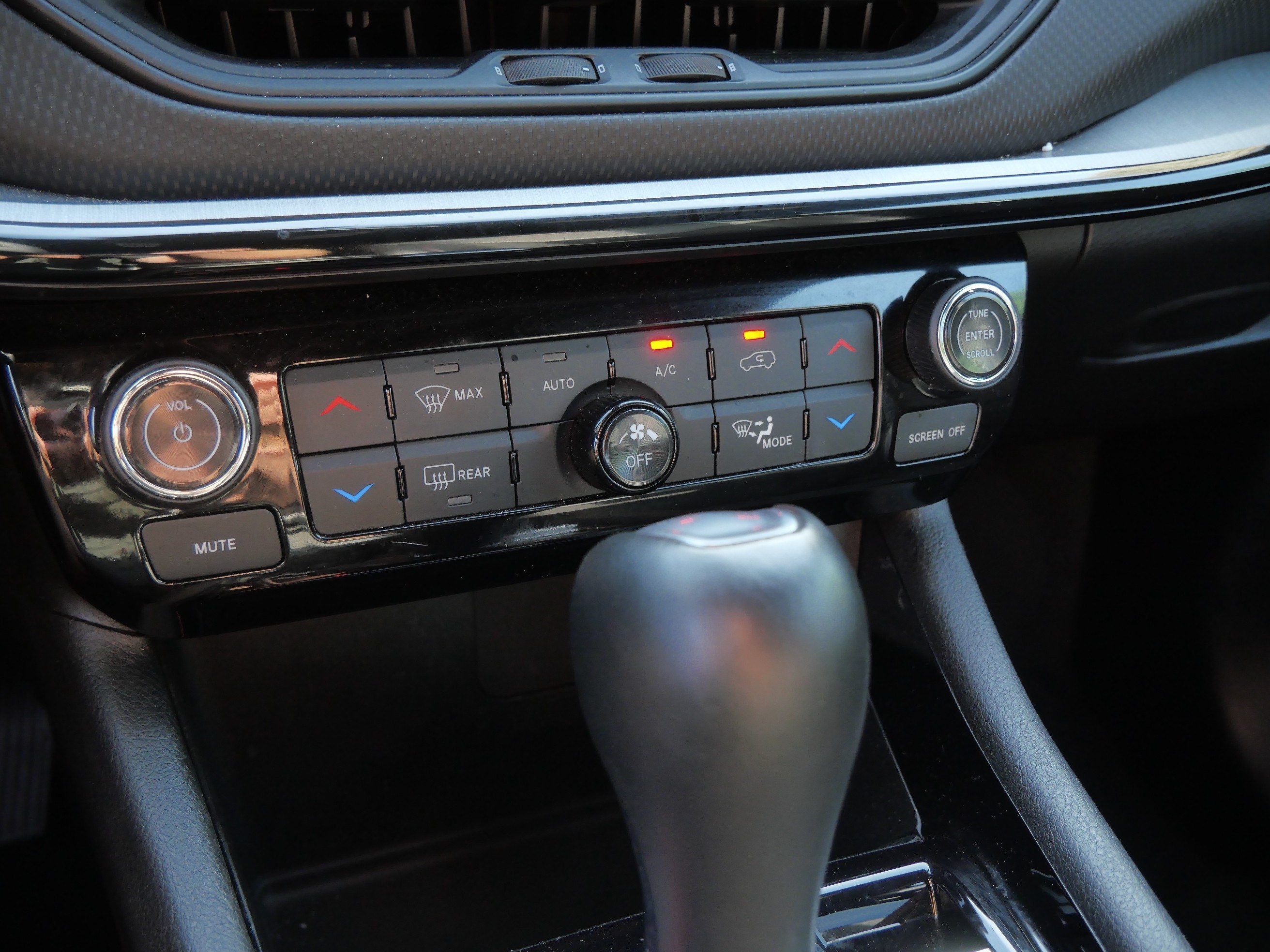 2025 Jeep Compass Trailhawk - Photo 23