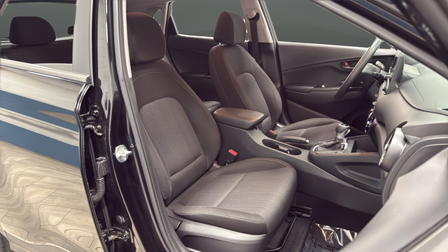 Used 2023 Ultra Black Pearl Hyundai SEL image 23