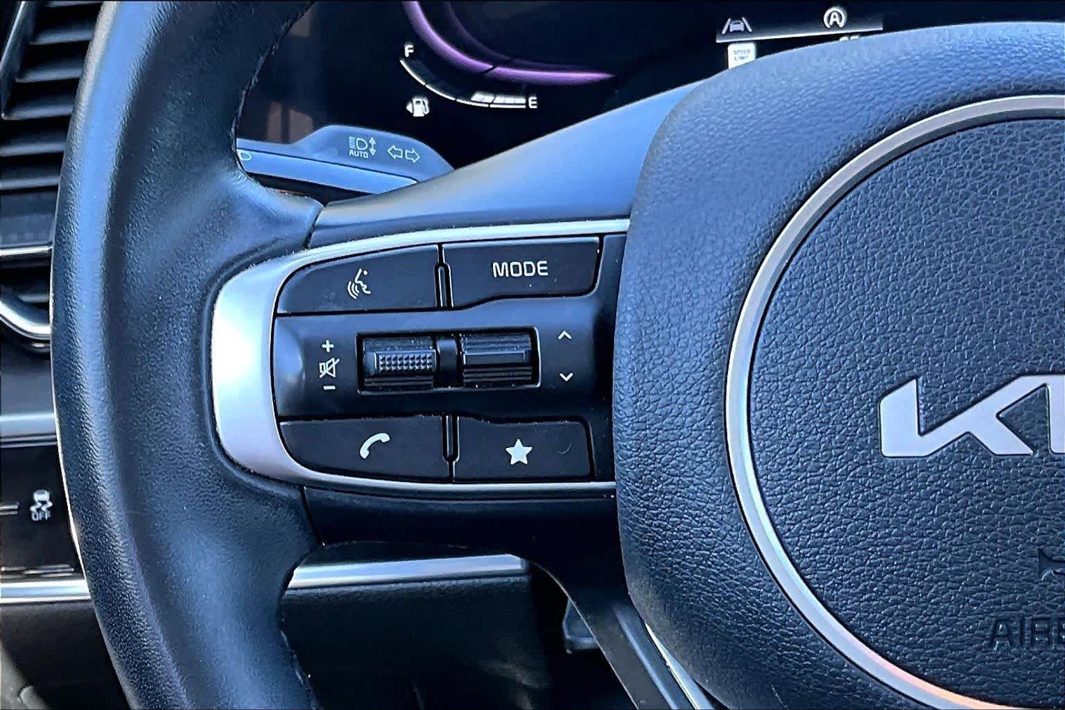 Used 2023 Glacial White Pearl Kia EX image 23