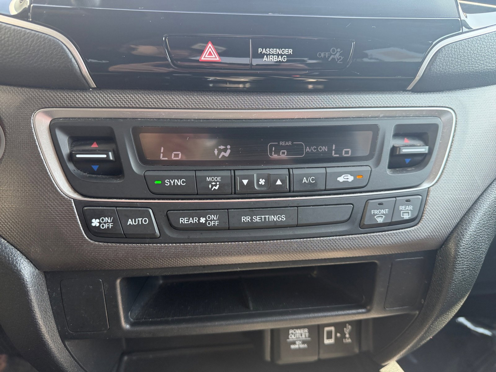 Used 2023 Platinum White Pearl Honda Sport image 22