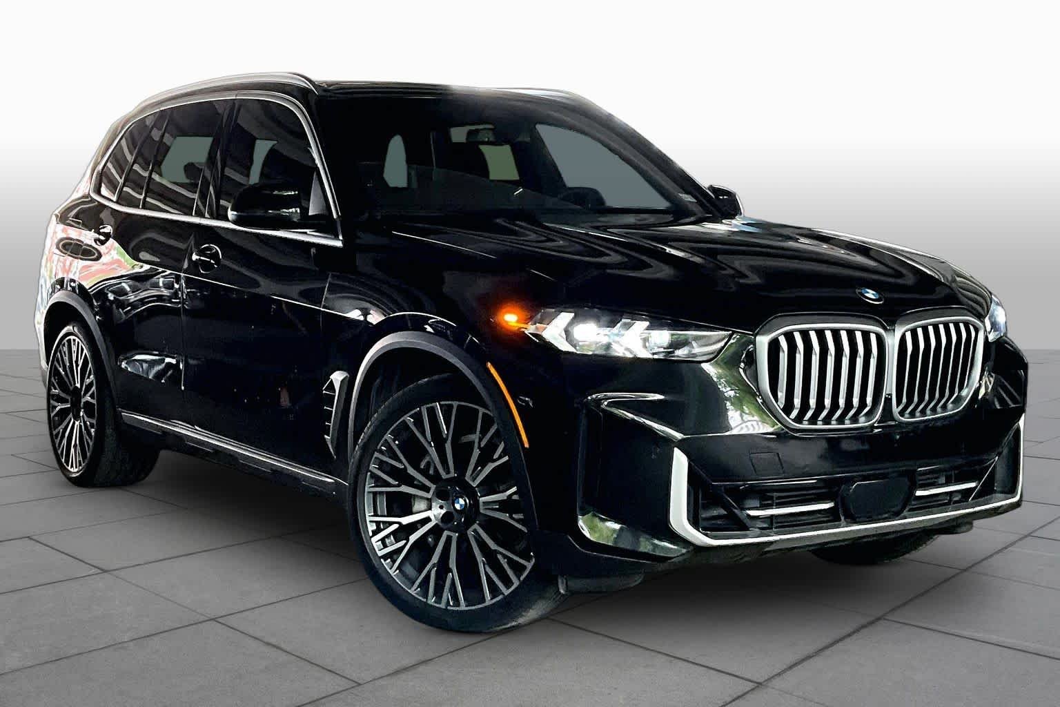 Used 2024 Black Sapphire Metallic BMW xDrive40i image 2
