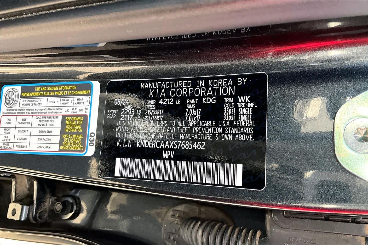 Used 2025 Gravity Gray Kia EX image 29