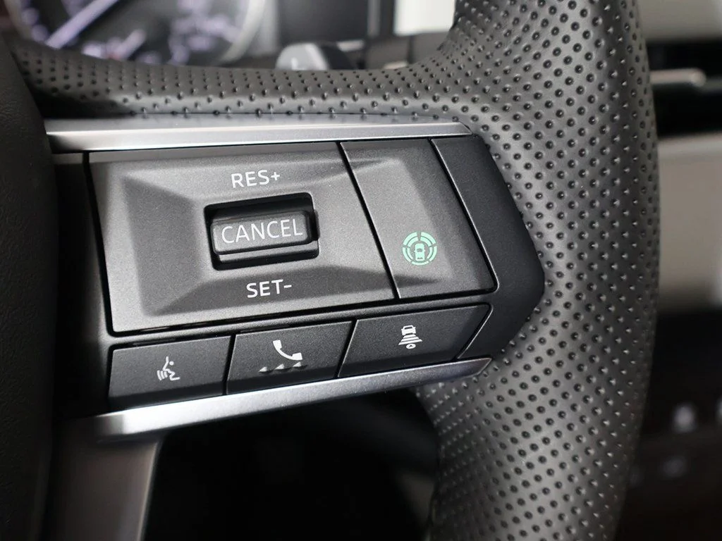 2025 Mitsubishi Outlander SE - Photo 43