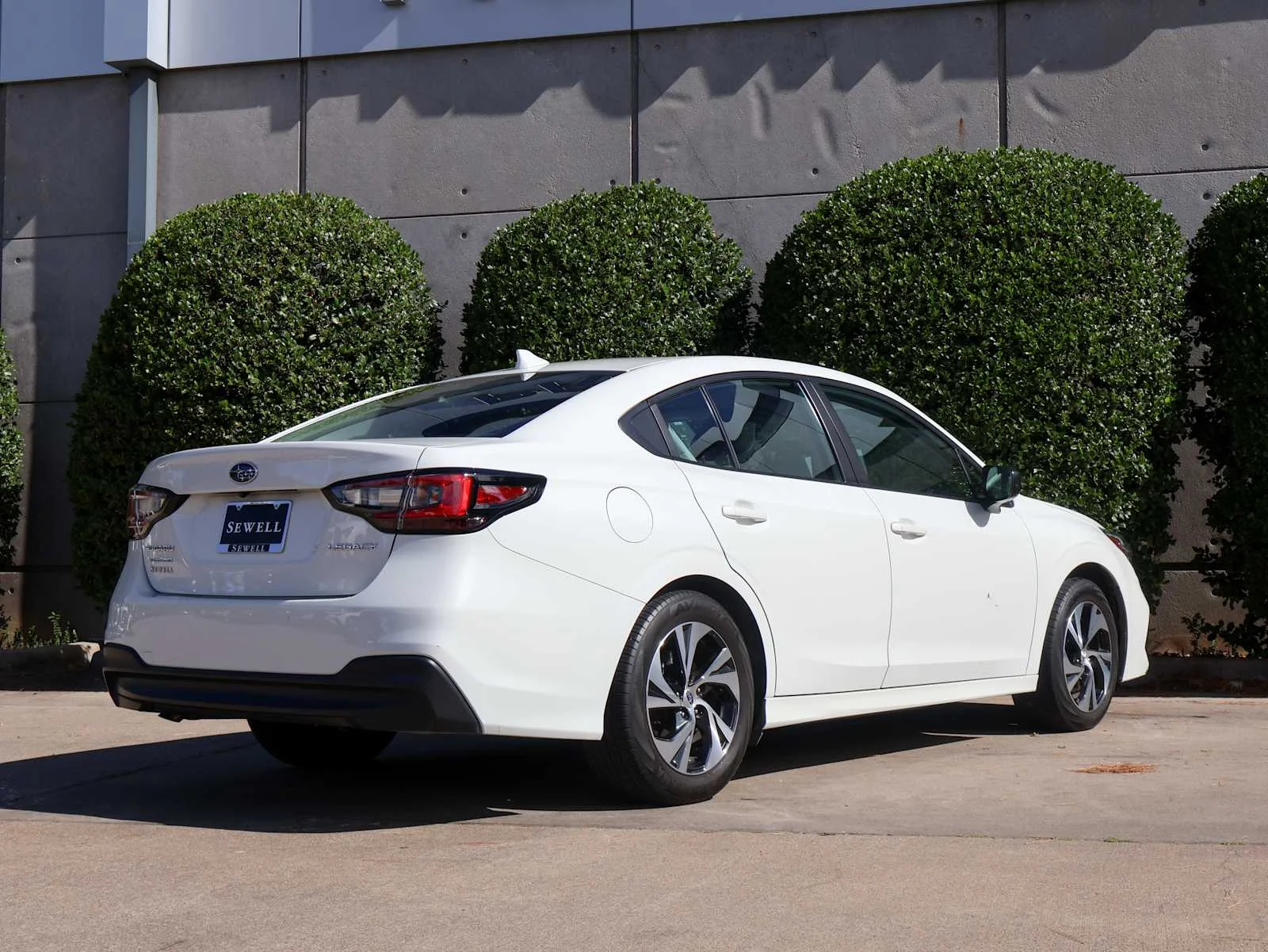 Certified Used 2024 Crystal White Pearl Subaru  image 8