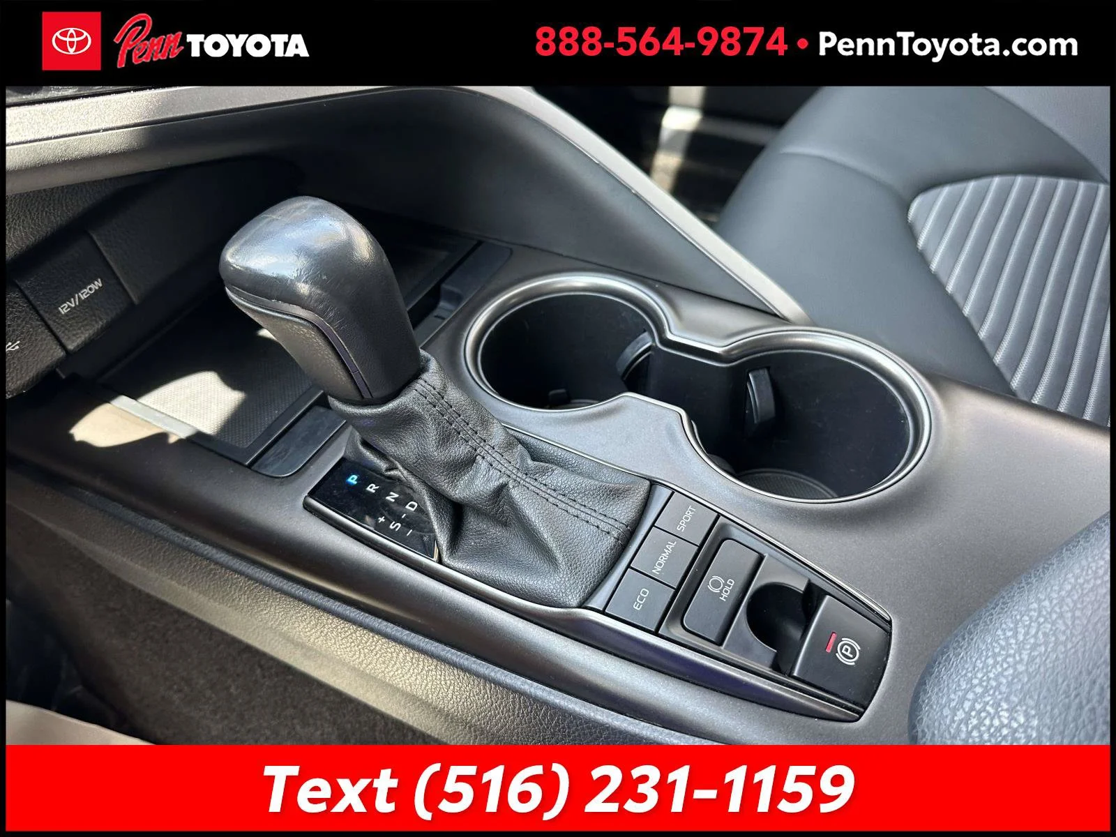 Used 2022 White Toyota SE Nightshade image 28
