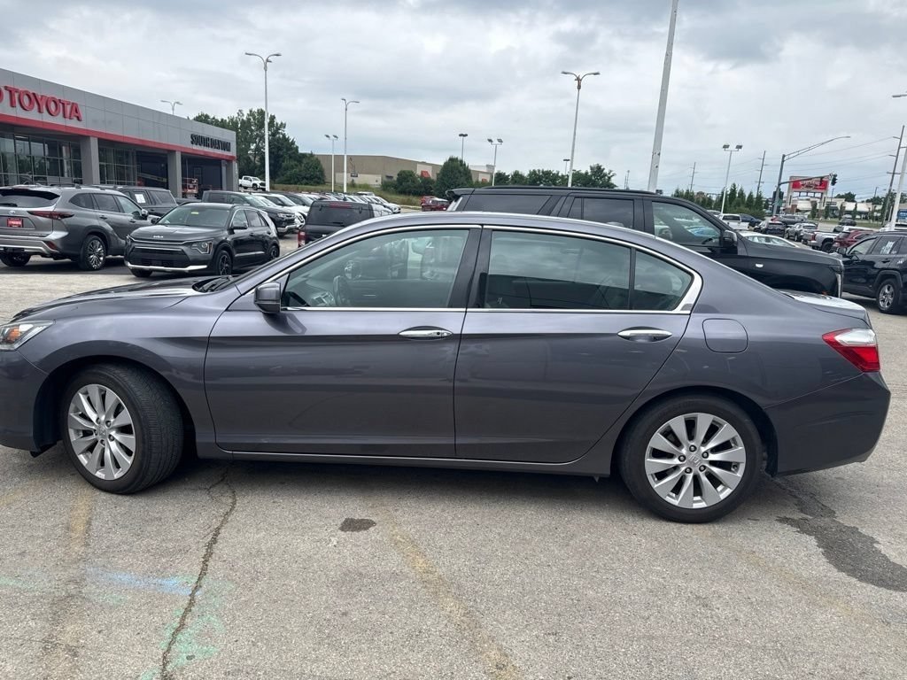 Used 2015  Honda EX-L image 9