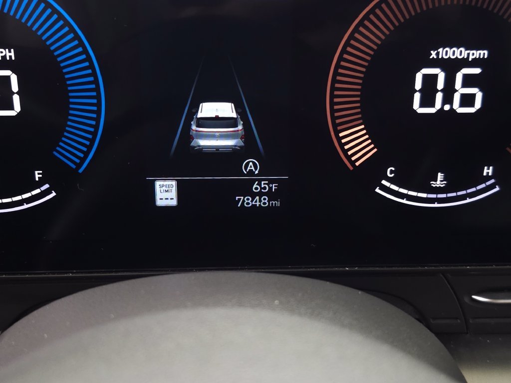 2025 Hyundai Kona SE - Photo 21