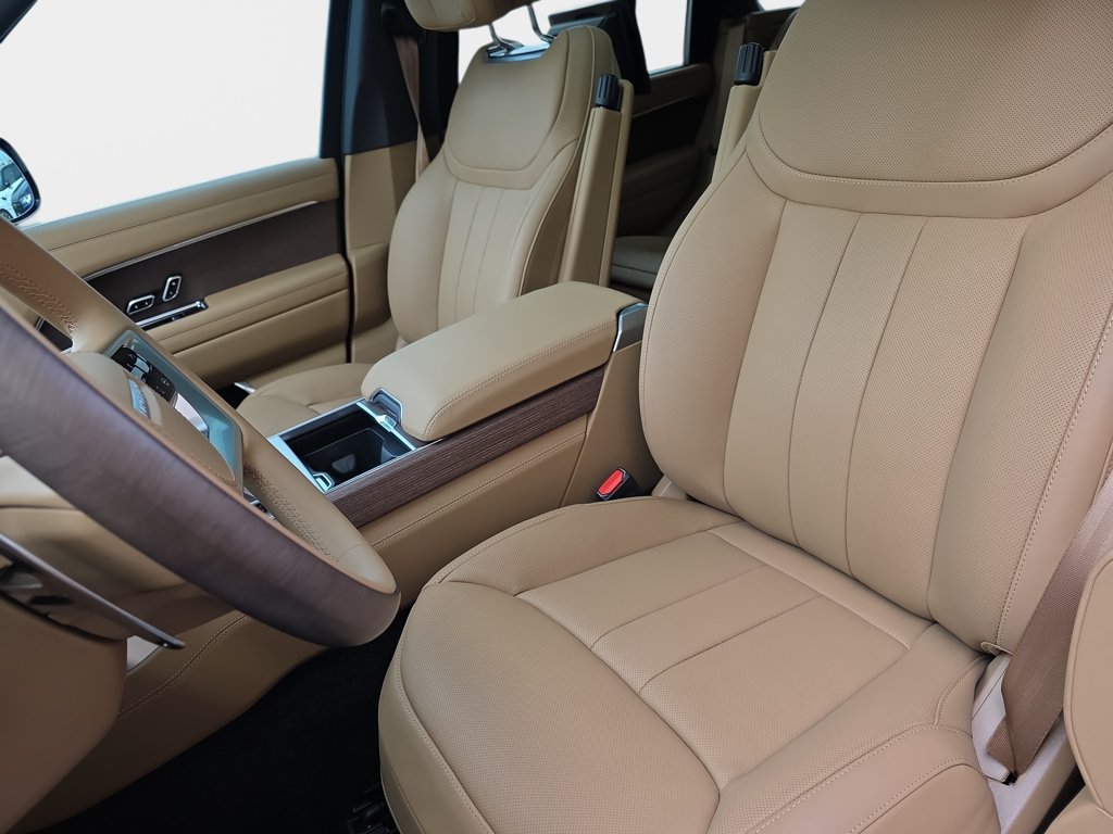 New 2026 Icy White Satin Land Rover Autobiography image 12