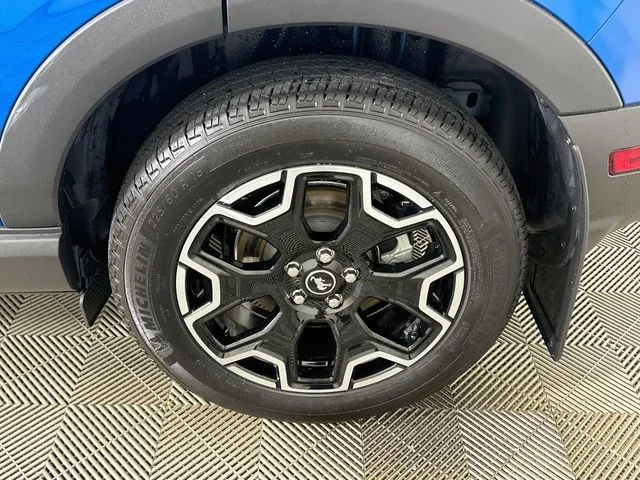Certified Used 2025 Blue Ford Outer Banks image 22