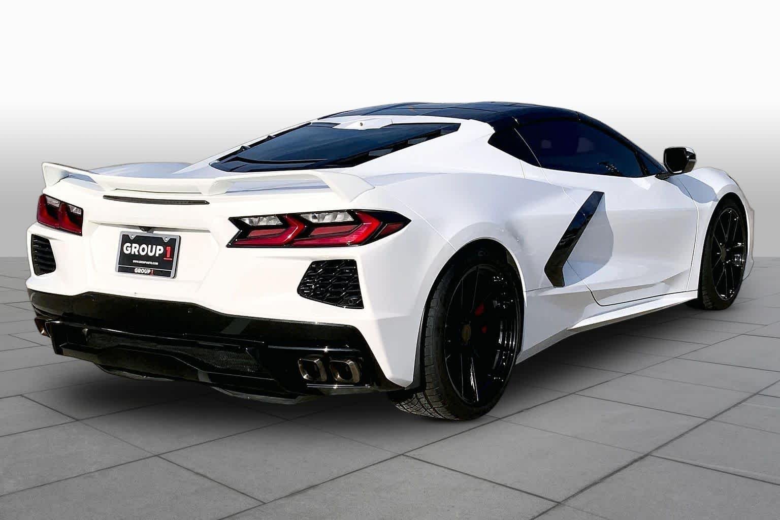 Used 2020 ARCTIC WHITE Chevrolet 3LT image 11