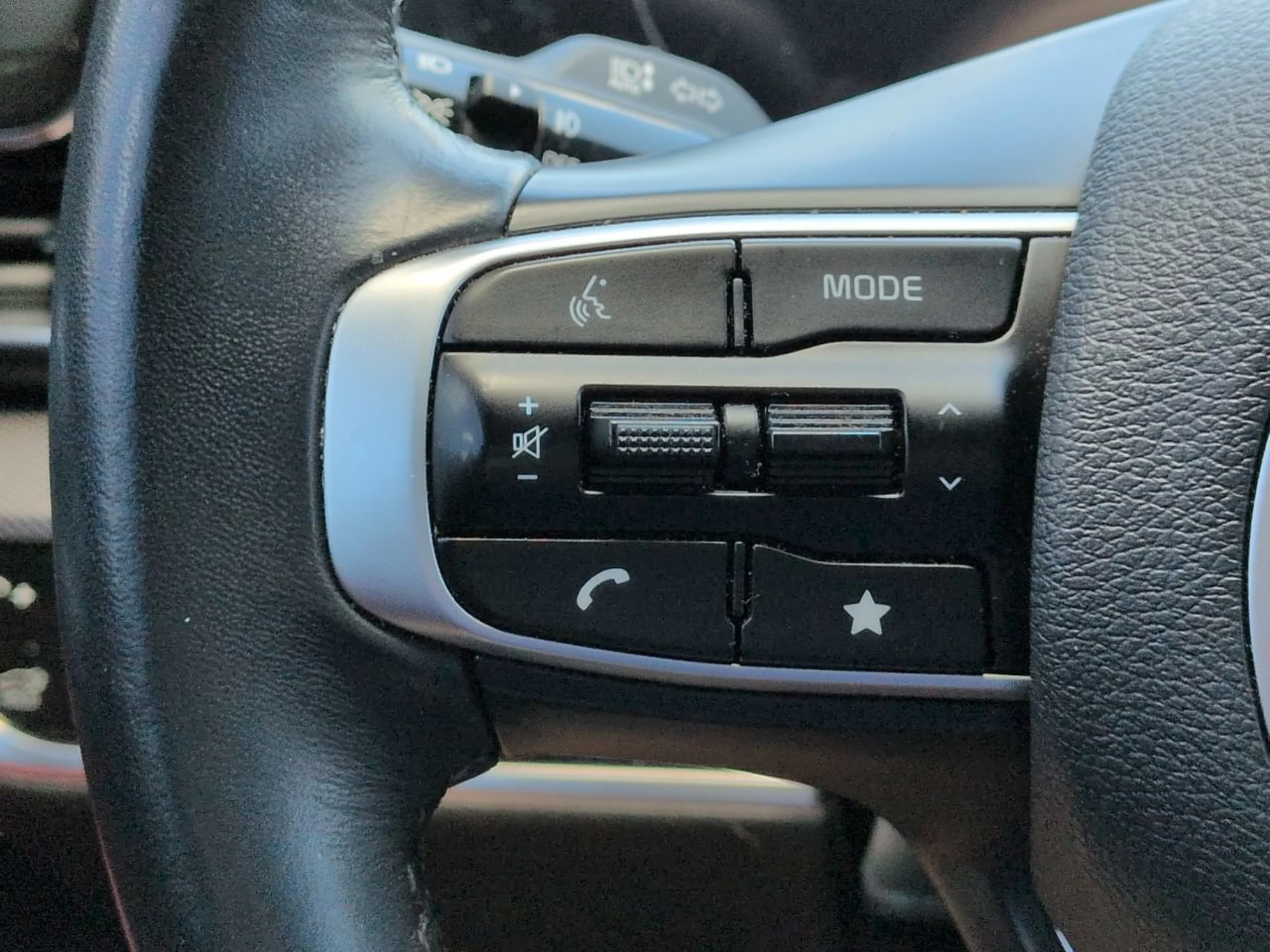 Certified Used 2024 Wolf Gray Kia SX-Prestige image 25