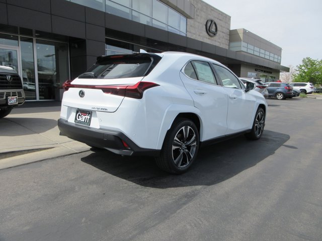 New 2026 Ultra White Lexus 300h Premium image 14